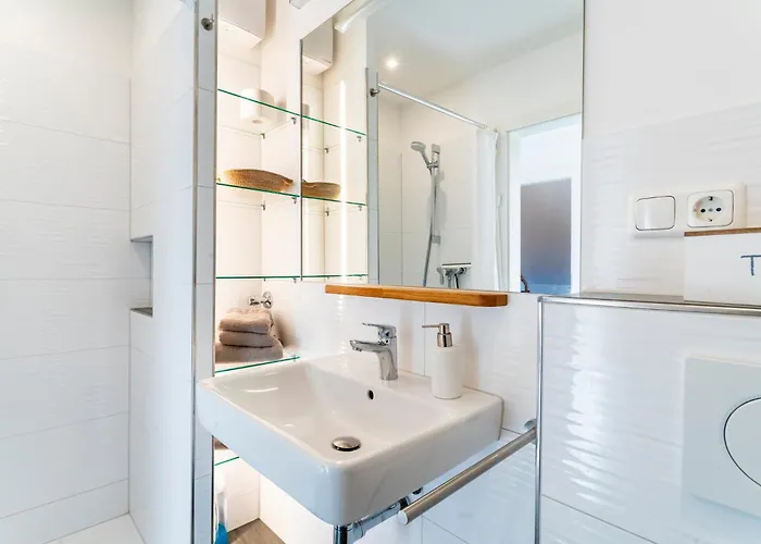 Blick Zur Ostsee - Unter Den Linden 8